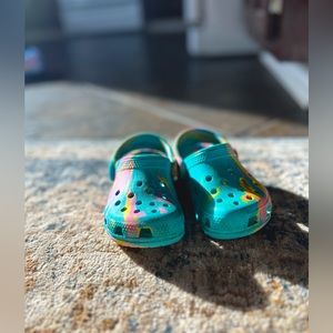 Toddler Crocs Size 7